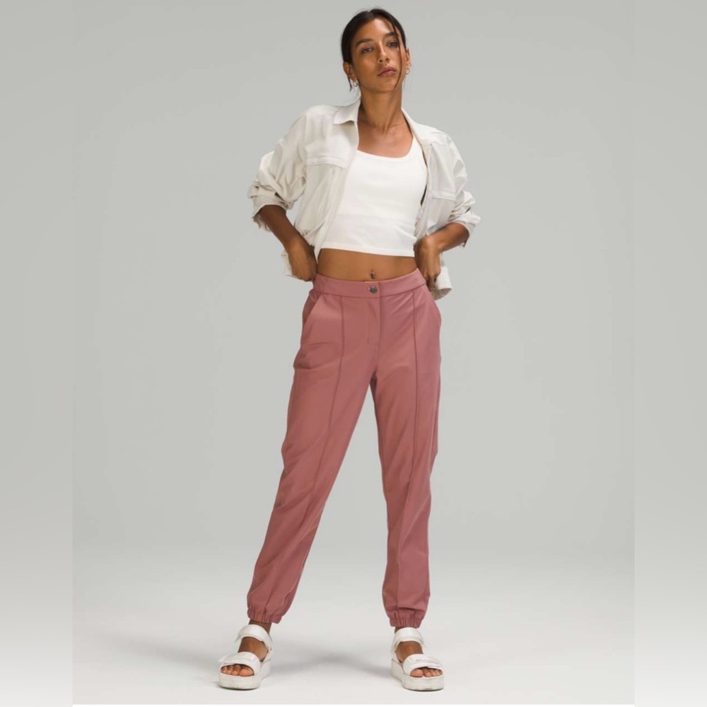 NWT Lululemon Warpstreme HR 7/8 Joger